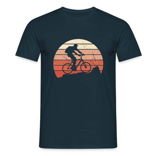 T-shirt Homme “Retro Cyclist” – Passion Vélo & Style Vintage | REF00065 - marine
