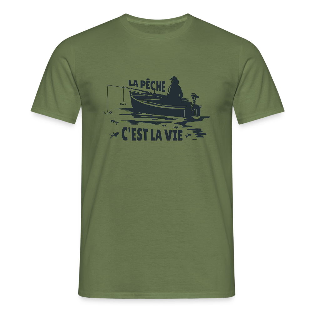 🎣 T-shirt Homme Pêche “La Pêche c’est la Vie” – Passion & Détente | UNiKtee - REF00025 - vert militaire