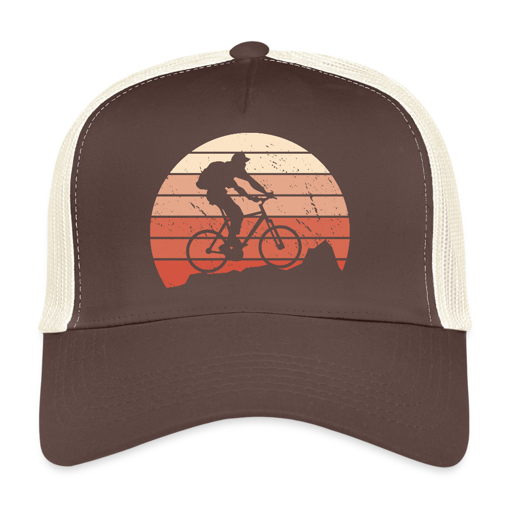 Casquette Trucker “Retro Cyclist” – Style Vintage pour Passionnés de Vélo | REF00065 - marron/beige