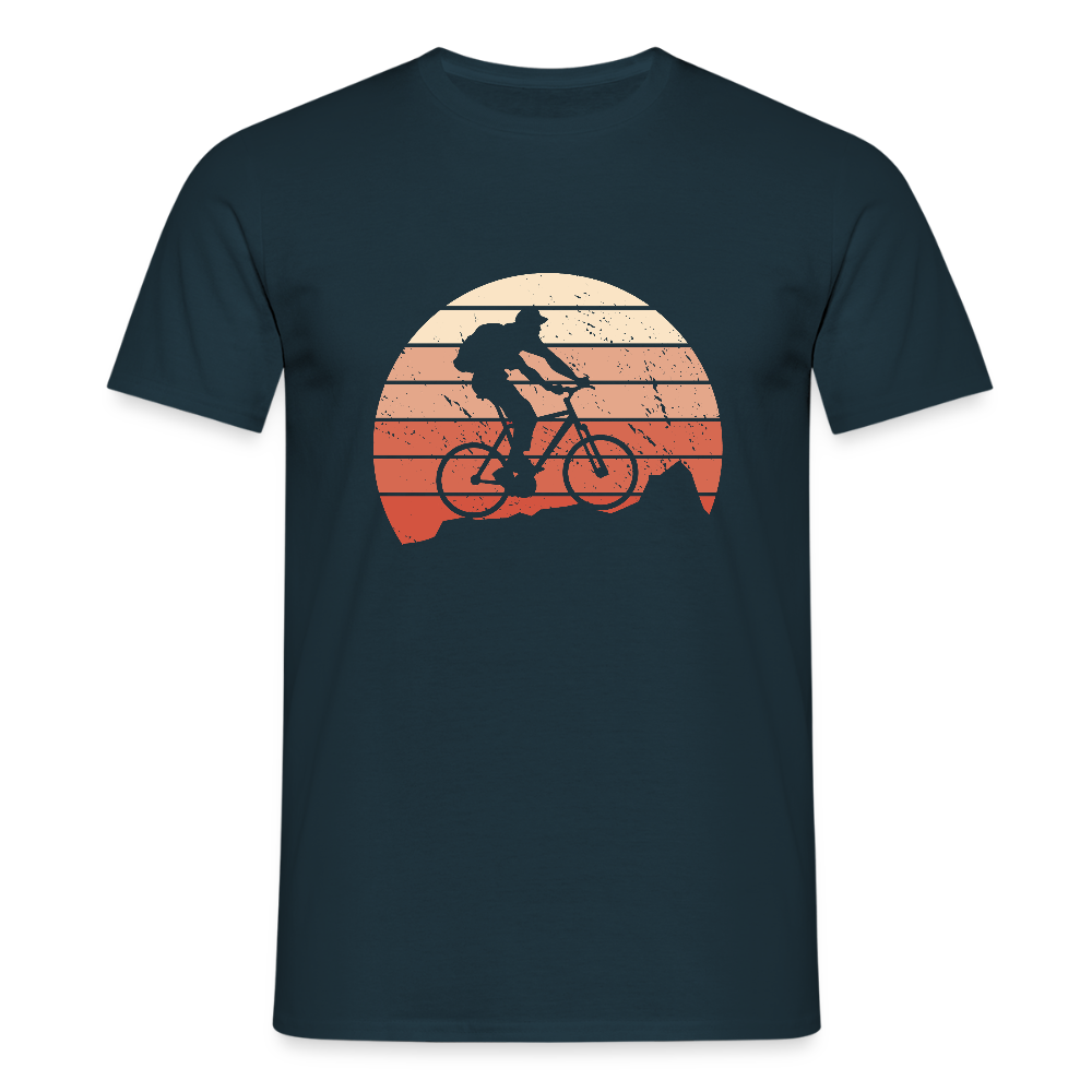 T-shirt Homme “Retro Cyclist” – Passion Vélo & Style Vintage | REF00065 - marine