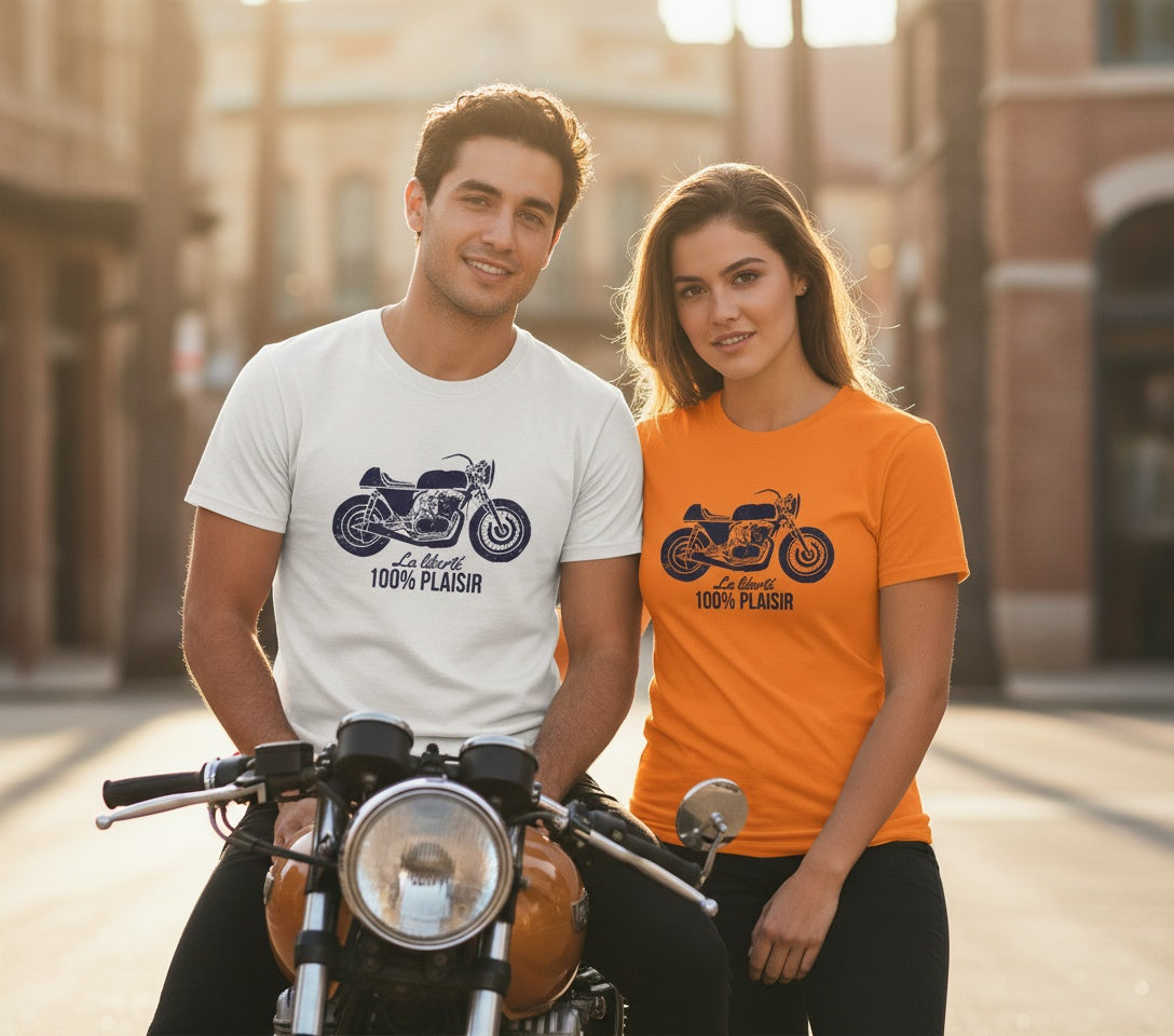 La Liberté, 100% Plaisir – T-shirt Moto Vintage Unisexe | UNiKtee REF00009 — UNiKtee