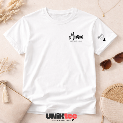 T-shirt Maman depuis sur le coeur et prénoms sur la manche - REF00084 — UNiKtee