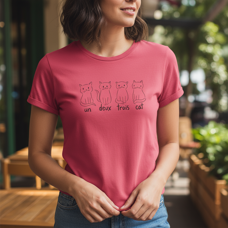 T-shirt Femme “Un, Deux, Trois, Cat” – Humour & Style Félin | UNiKtee REF00046